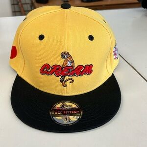 Headgear SnapBack Wu Tang Tiger Cream